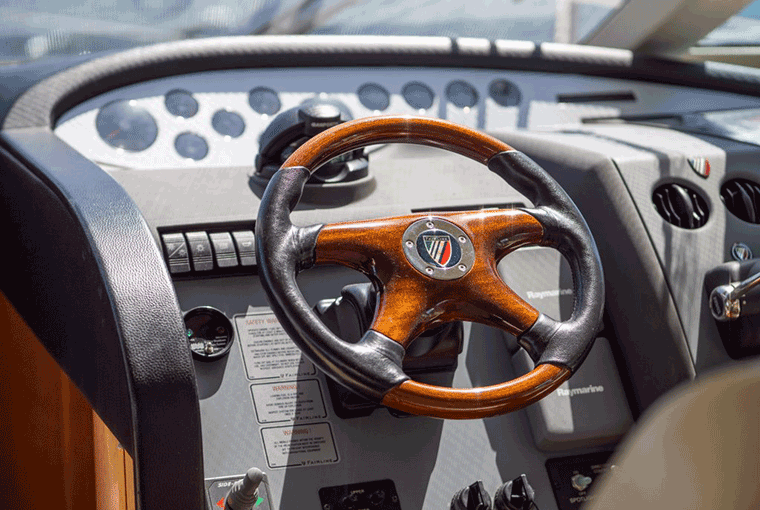 Fairline Squadron 58